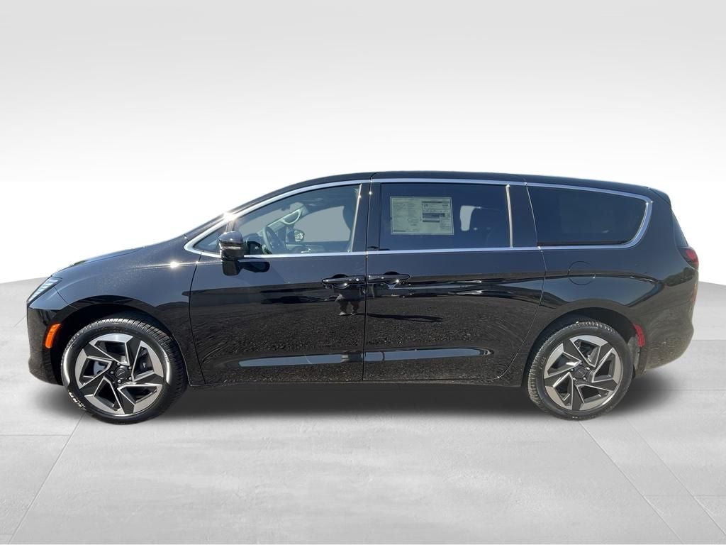 2027 Chrysler Pacifica Limited