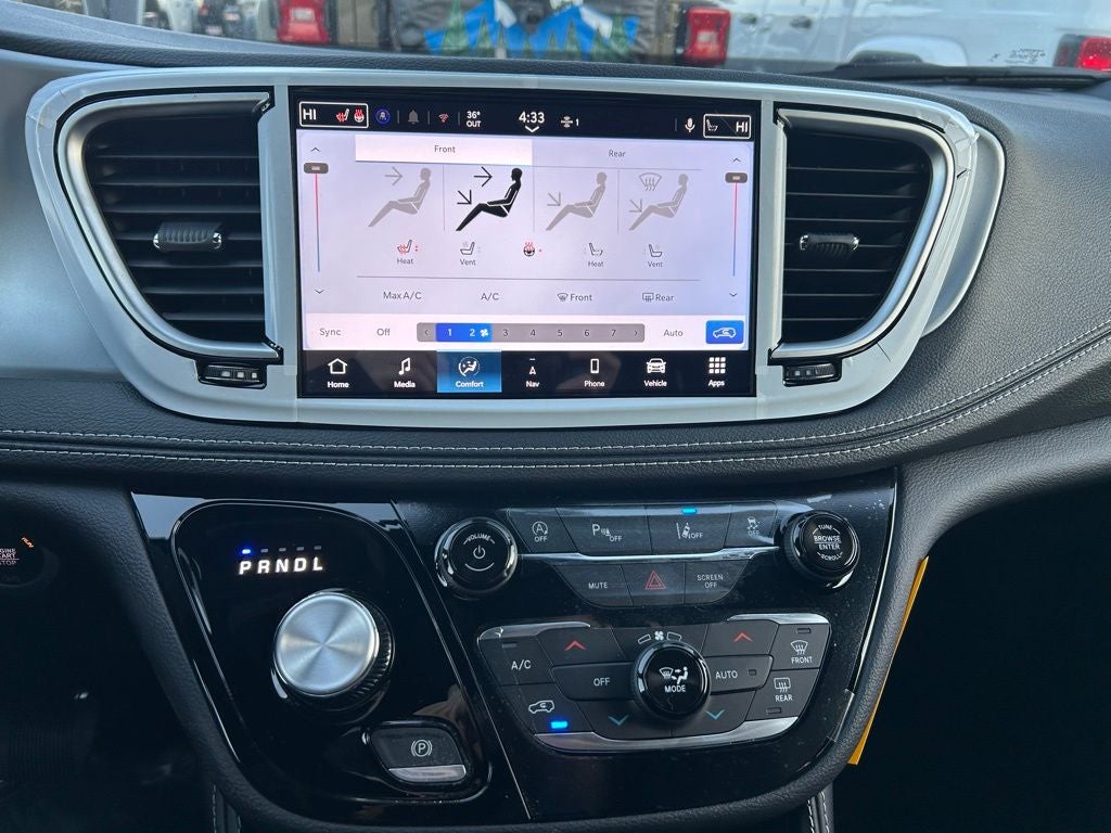 2026 Chrysler Pacifica Limited