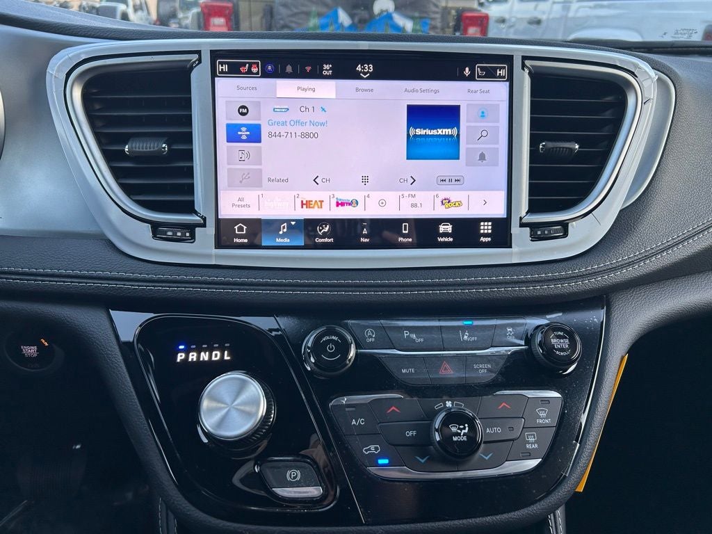 2026 Chrysler Pacifica Limited