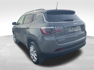 2023 Jeep Compass Latitude Lux