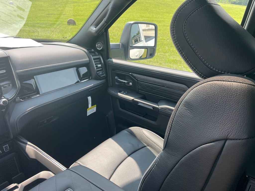 2026 RAM 3500 Limited