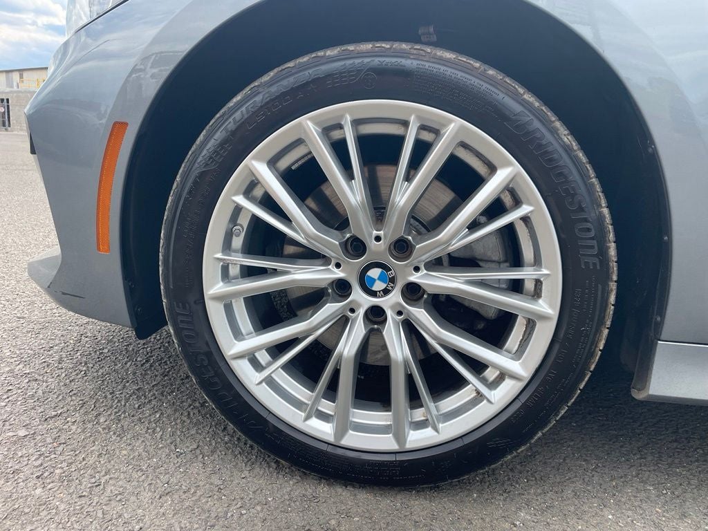 2023 BMW 3 Series 330i xDrive