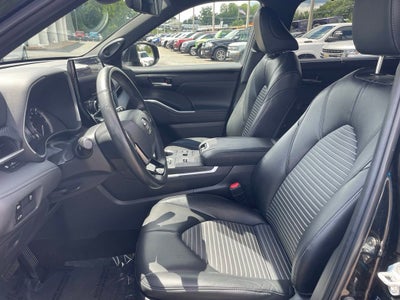 2023 Toyota Highlander XSE