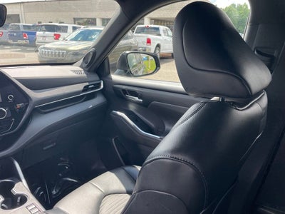 2023 Toyota Highlander XSE