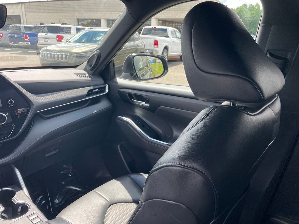 2023 Toyota Highlander XSE