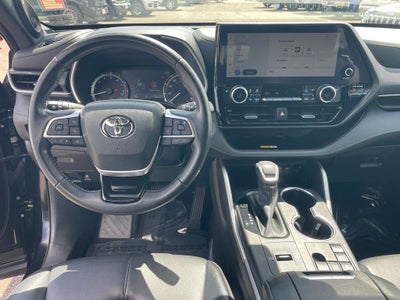 2023 Toyota Highlander XSE