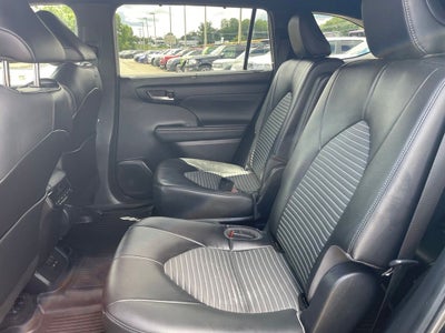 2023 Toyota Highlander XSE