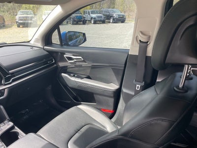 2024 Kia Sportage EX FWD