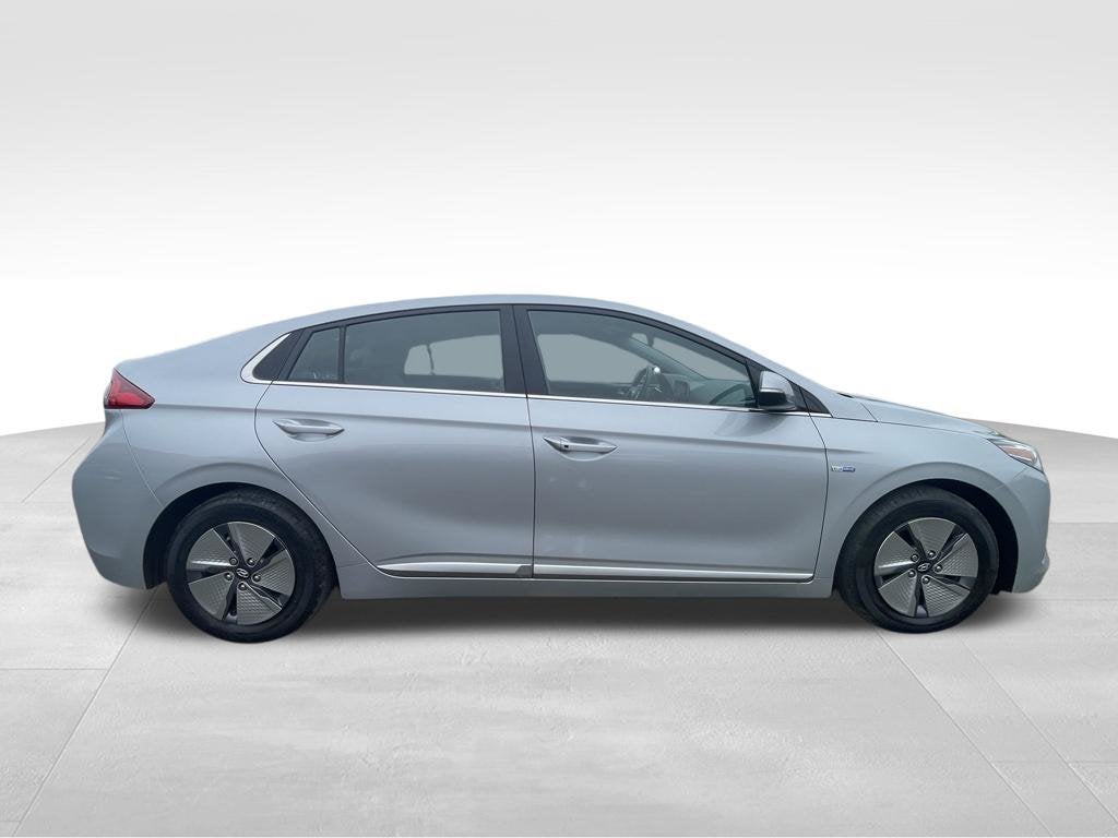 2020 Hyundai Ioniq Hybrid SE