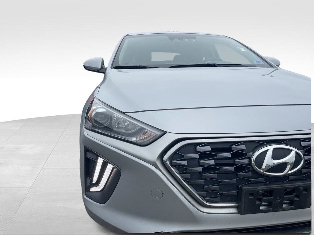2020 Hyundai Ioniq Hybrid SE