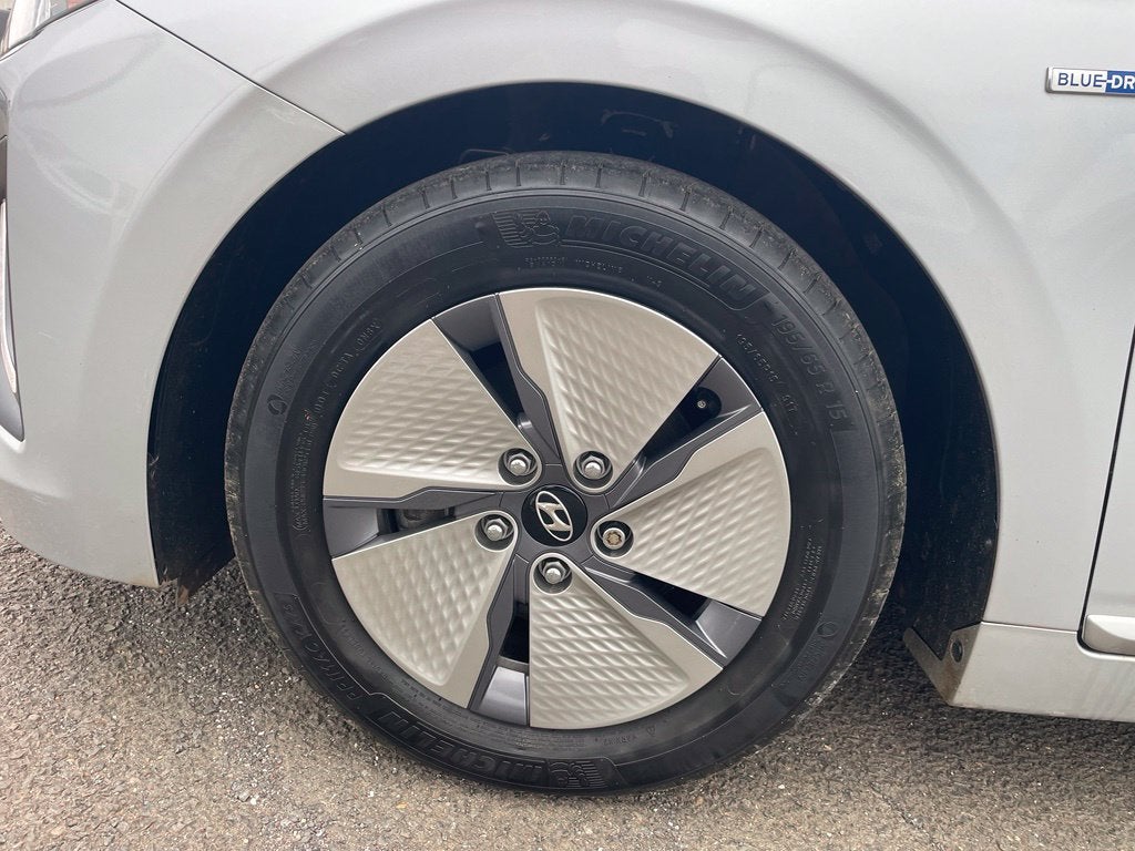 2020 Hyundai Ioniq Hybrid SE