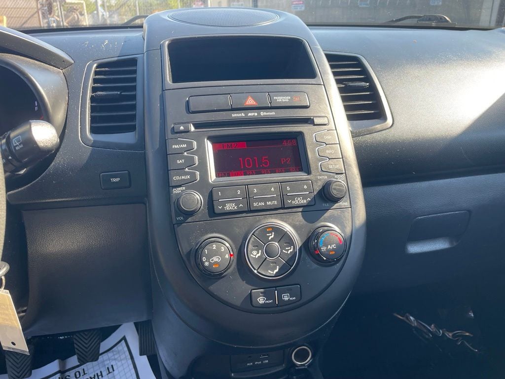 2013 Kia Soul Base