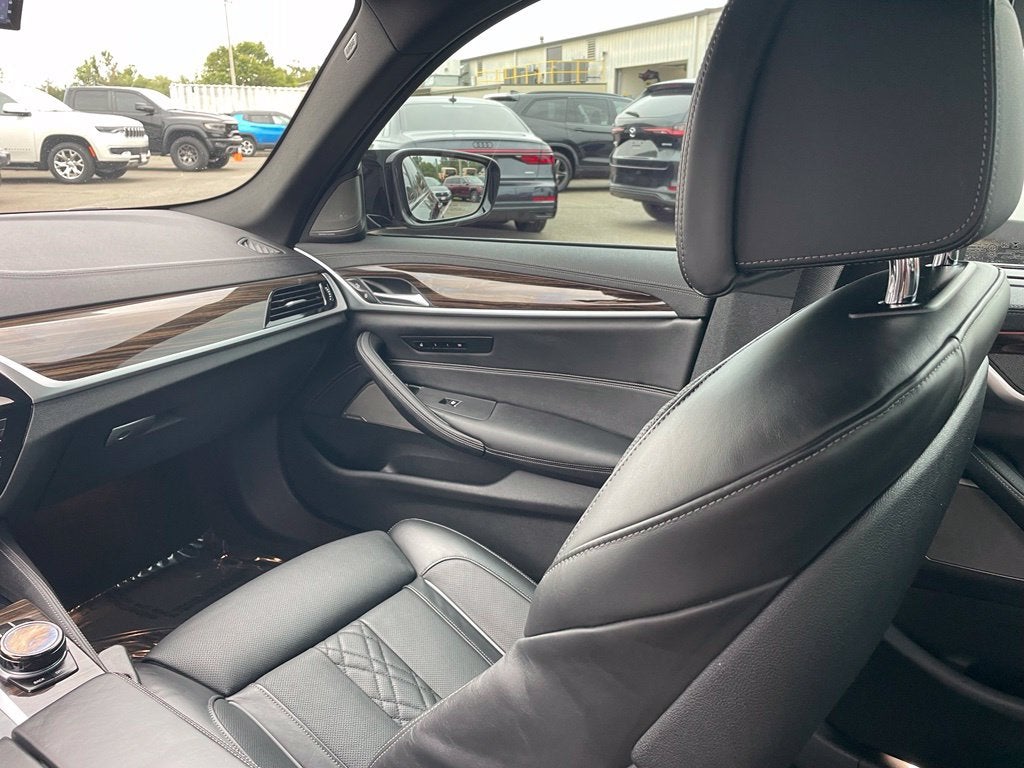 2021 BMW 5 Series M550i xDrive