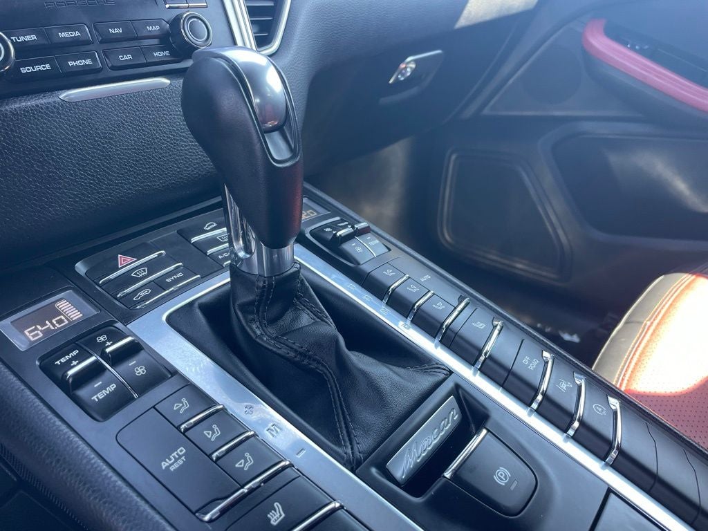 2017 Porsche Macan Base