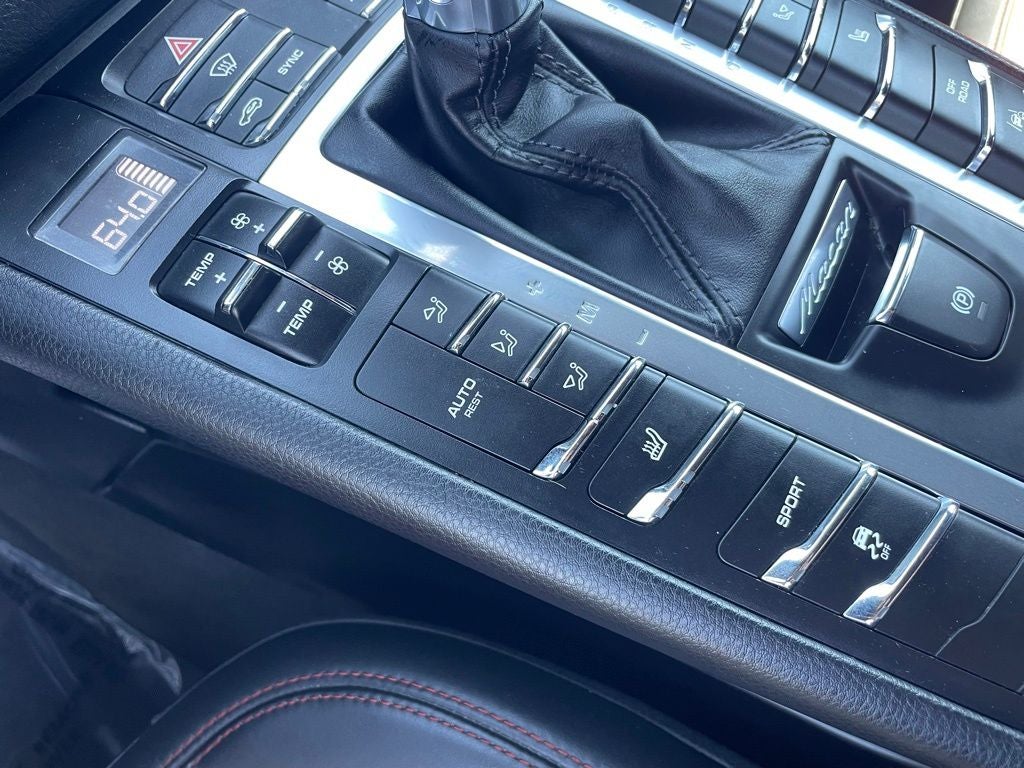 2017 Porsche Macan Base