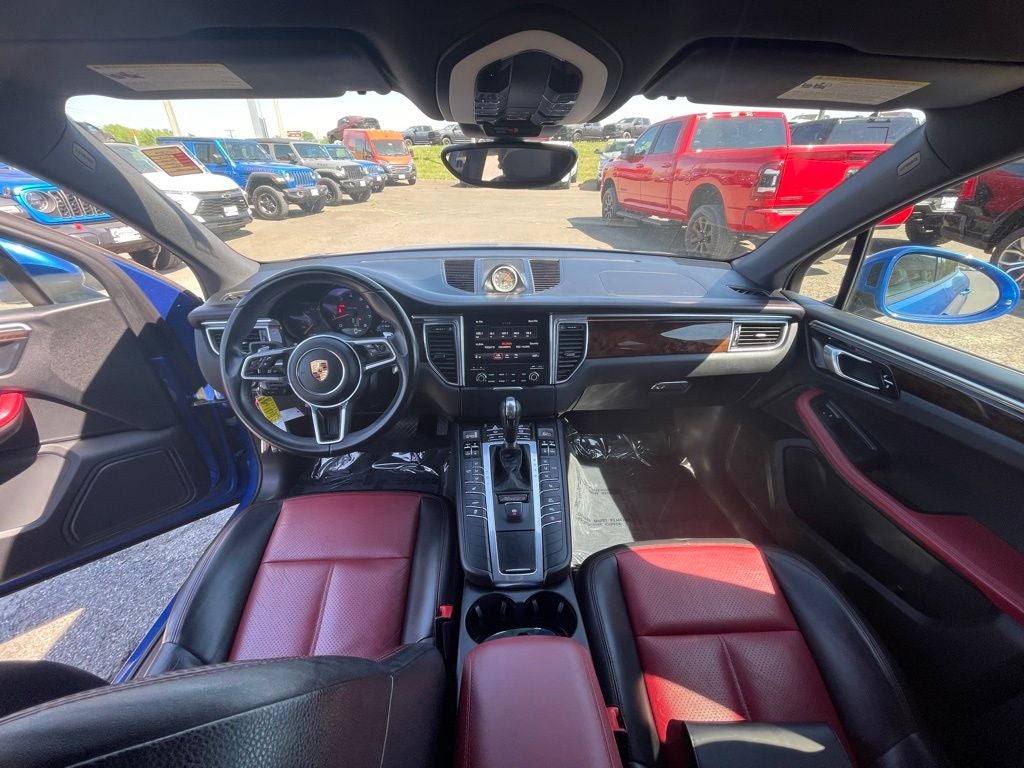 2017 Porsche Macan Base