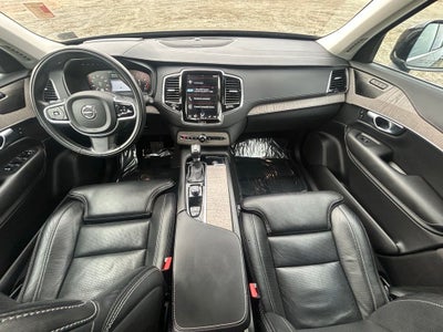 2022 Volvo XC90 T6 Inscription