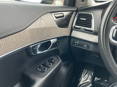 2022 Volvo XC90 T6 Inscription